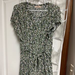 Floral maternity top